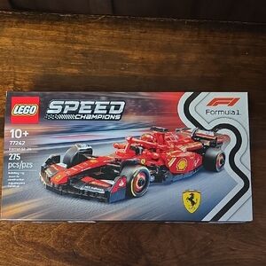 FIRM. NWT. LEGO Speed Champions Ferrari F1 Car - Red